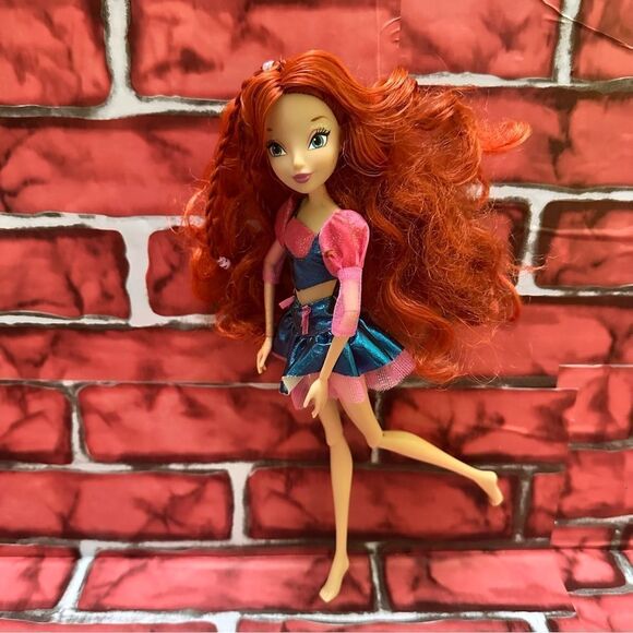 Jakks Pacific Winx Club Believix Bloom fashion doll - Picture 4 of 10